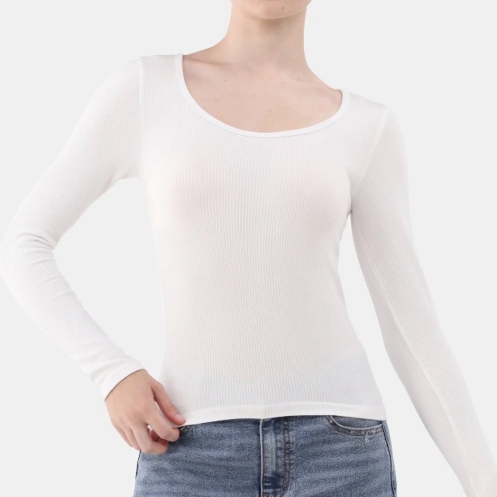 No Boundaries Seamless Scoop Neck Long Sleeve White Top, Women's Size XL (16-18)